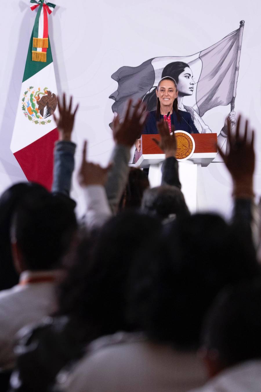 Diálogo con CNTE se mantiene y Sheinbaum confía en acuerdo antes del Mundial