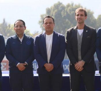 Socios de Cruz Azul ratifican a V&iacute;ctor Vel&aacute;zquez al frente de la cooperativa