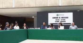 Operadoras de “Mujeres en Marcha” piden en San L&aacute;zaro pago de apoyos y oportunidades laborales