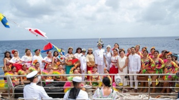 Cozumel conmemora el D&iacute;a de la Marina Nacional con ceremonia c&iacute;vica y ofrenda floral en el mar