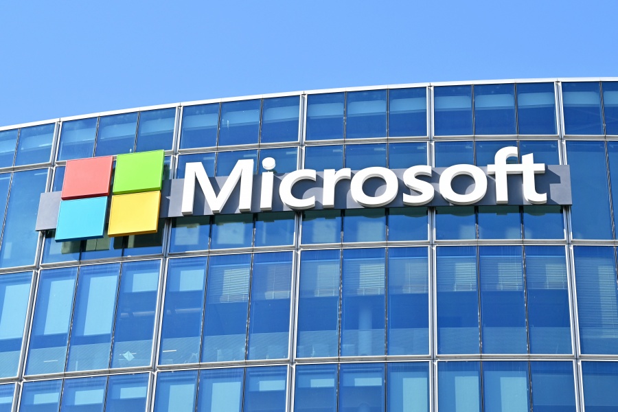 Microsoft revela sus propios modelos de IA para independizarse de OpenAI 