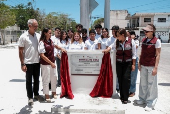 Mara Lezama y Ana Paty Peralta entregan nueva calle Universidad del Caribe en Canc&uacute;n