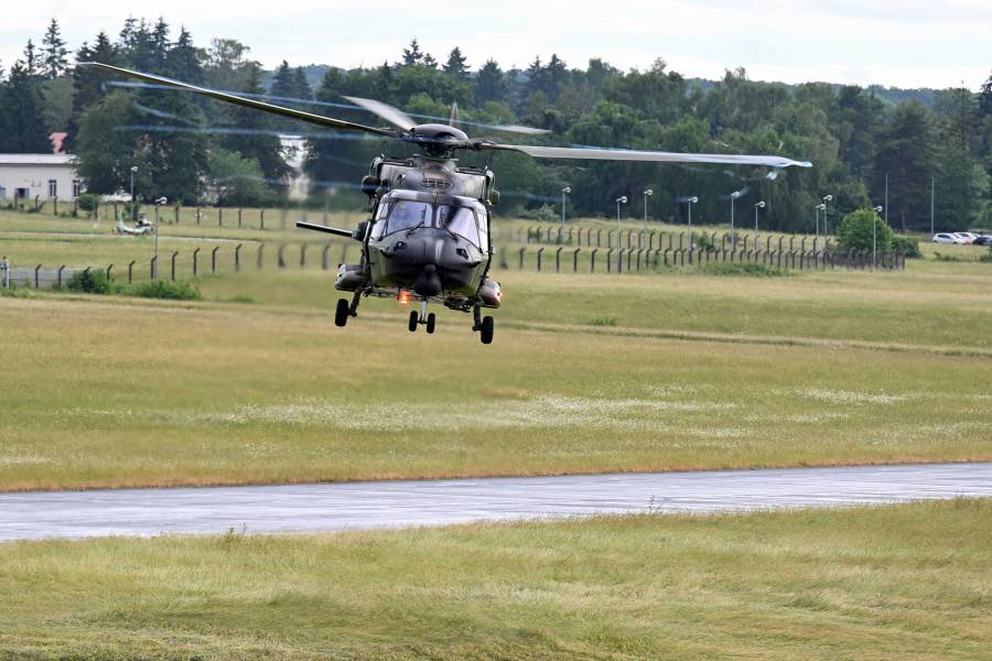 Mueren tres tripulantes tras desplome de helic&oacute;ptero militar brit&aacute;nico