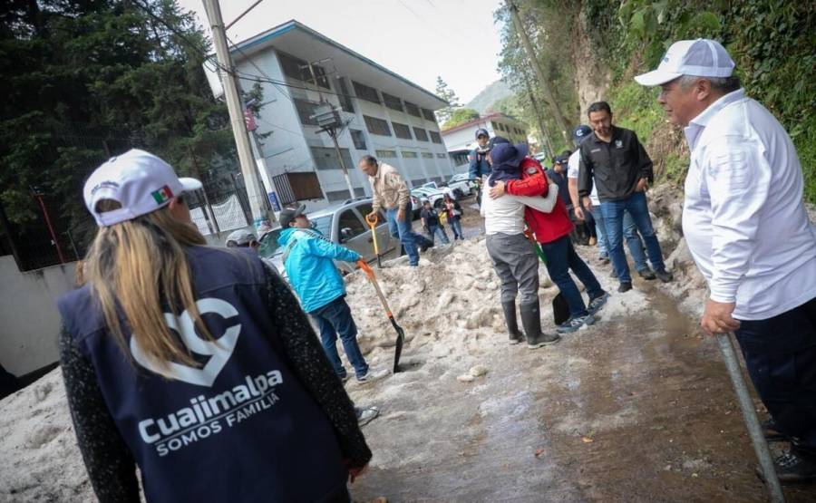 Vecinos de Cuajimalpa denuncian abandono e inacci&oacute;n de Orva&ntilde;anos tras tromba que dej&oacute; decenas de familias afectadas