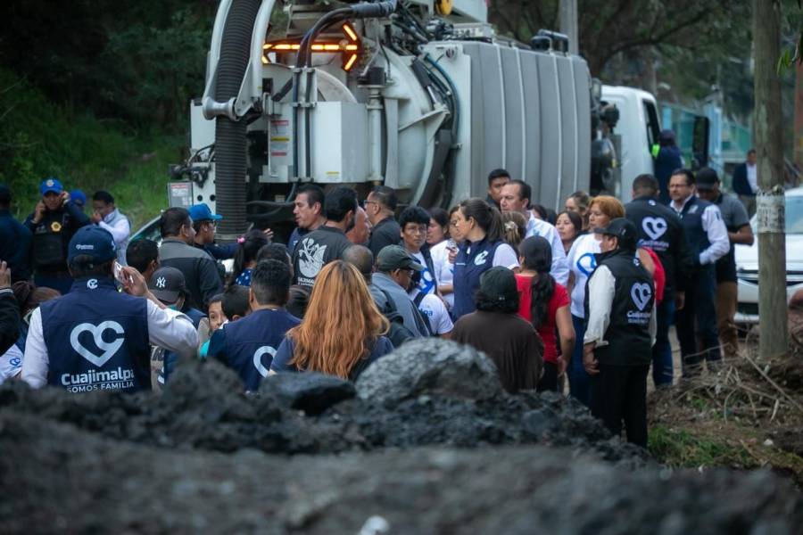 Cuajimalpa refuerza atención a vecinos afectados por lluvias y retira más de 75 toneladas de material acumulado 