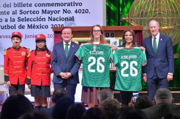 Loter&iacute;a Nacional y FMF presentan billete conmemorativo rumbo al Mundial 2026