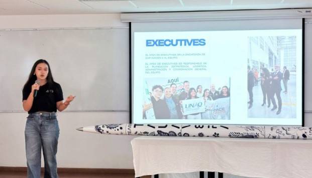 Estudiantes de la UNAQ desarrollan cohete para competencia internacional
