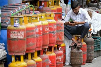 Precios del petr&oacute;leo suben un 3% tras ataques de Ir&aacute;n contra Israel