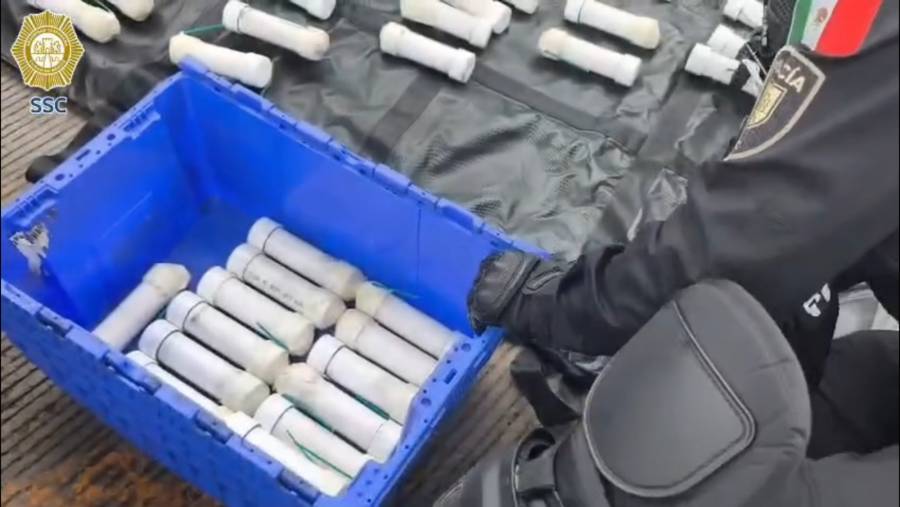 SSC decomisa 59 artefactos explosivos en la autopista México-Cuernavaca