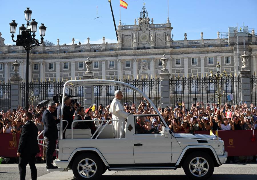 El papa promete cambios en la Iglesia en reuni&oacute;n con v&iacute;ctimas de abusos sexuales en Madrid
