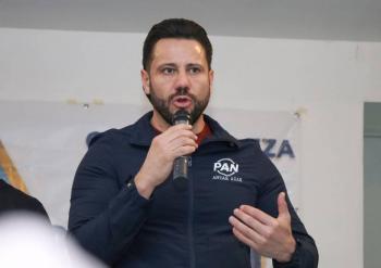 Caso de gobernadores demuestra que Morena se est&aacute; cayendo a pedazos: Anuar Azar