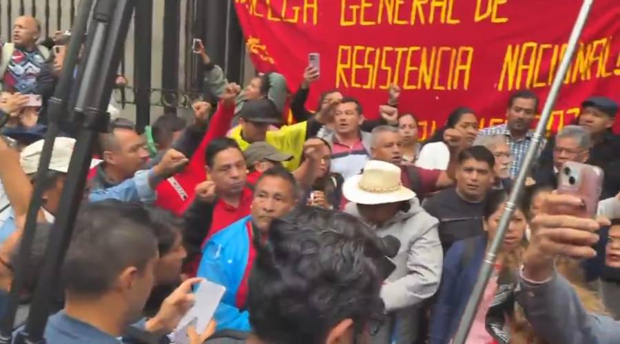 Segob ofrece a CNTE avanzar hacia iniciativa de reforma educativa y laboral; 