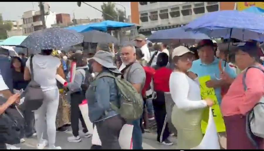 Manifestación de normalistas provoca cierre de estaciones del Metro en CDMX