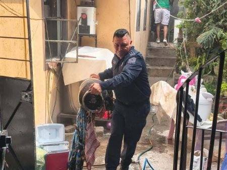 Explosión por gas en Coyoacán deja dos lesionados 