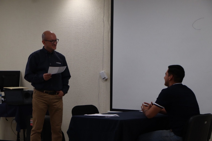 Universidad Tecnol&oacute;gica Metropolitana prepara a estudiantes para el mercado laboral con taller especializado