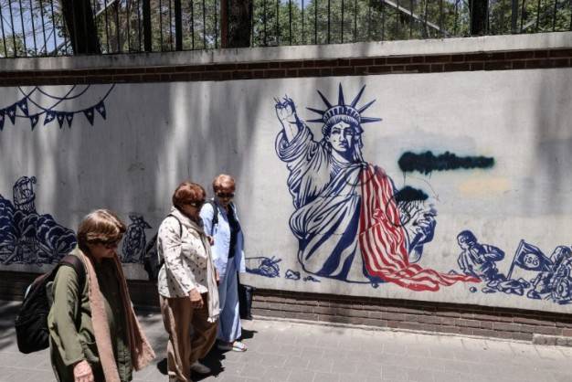 Ir&aacute;n mantiene desconfianza hacia EEUU pese a acuerdo