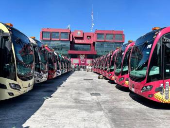 Tuzobuacutes renueva su flota con 80 autobuses MercedesBenz de uacuteltima generacioacuten