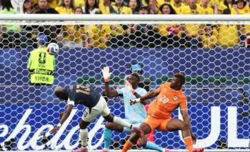 Costa de Marfil pega al final y sorprende a Ecuador
