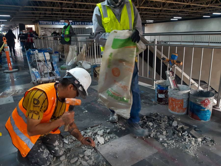 Retraso en obras de la L&iacute;nea 2 del Metro mantiene zonas intervenidas pese al inicio del Mundial
