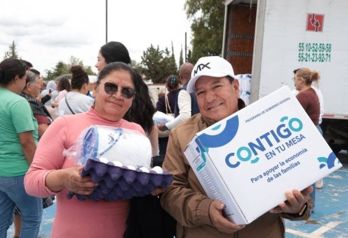 SEDESOQ entrega apoyos alimentarios en Huimilpan para fortalecer econom&iacute;a familiar