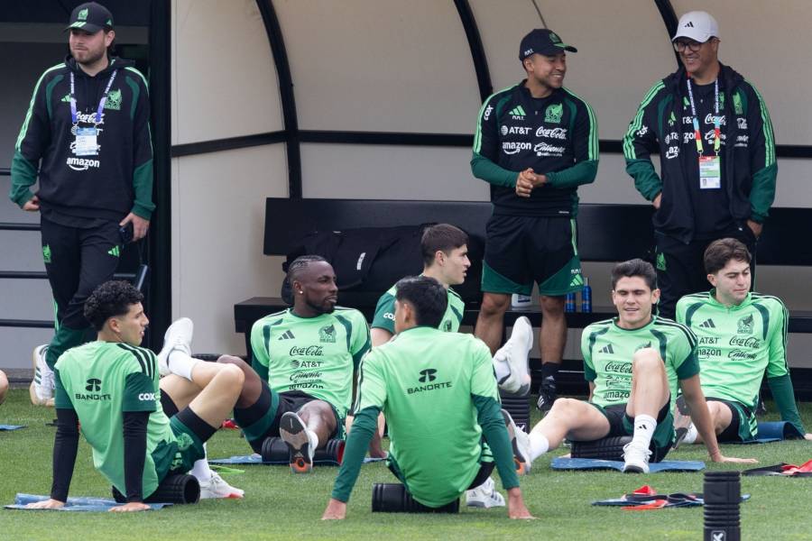 Meacutexico perfila cambios en su alineacioacuten para enfrentar a Corea del Sur en el Mundial 2026