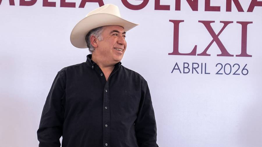 Insunza asegura que se quedará en el Senado y no contenderá por gubernatura de Sinaloa