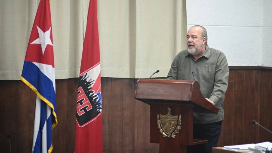 Cuba anuncia paquete de reformas econ&oacute;micas con apertura al capital privado