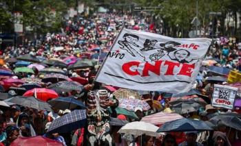 Cancela Brugada por segunda ocasi&oacute;n entrega de obras del Metro por la CNTE