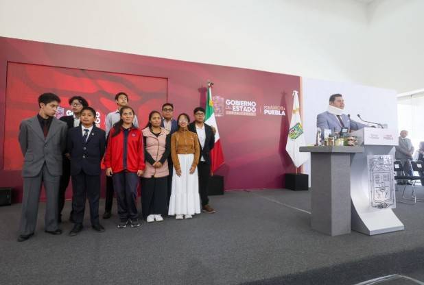 Estudiantes poblanos representarán a México en Olimpiada Internacional de Matemáticas SIMOC 2026
