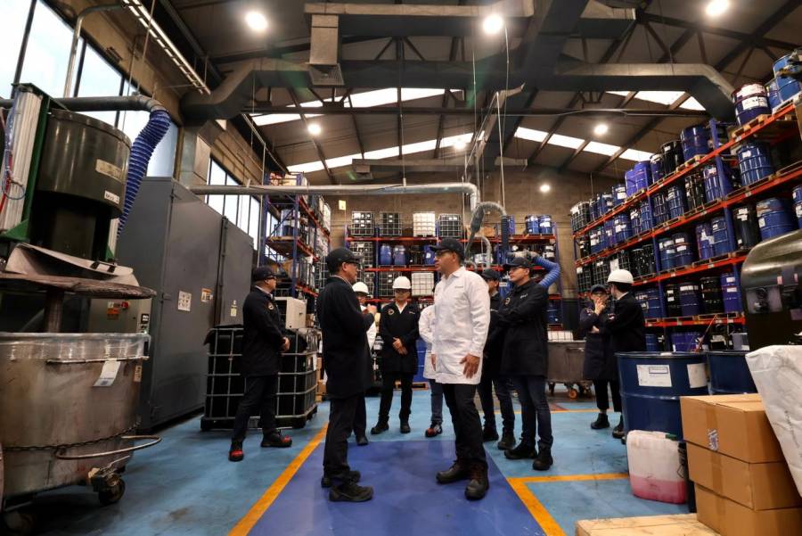 Emmanuel Reyes reconoce a padres trabajadores y refuerza compromiso con desarrollo econ&oacute;mico