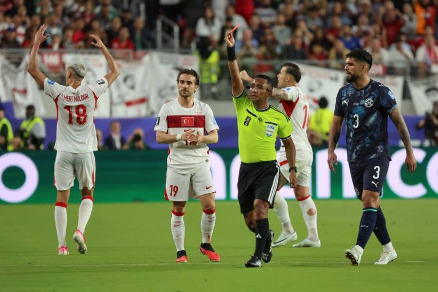 FIFA revoca acreditación a periodista paraguayo por ataques contra árbitro en Mundial 2026    