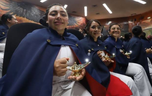59 estudiantes de Enfermería UAQ comienzan pasantía en hospitales