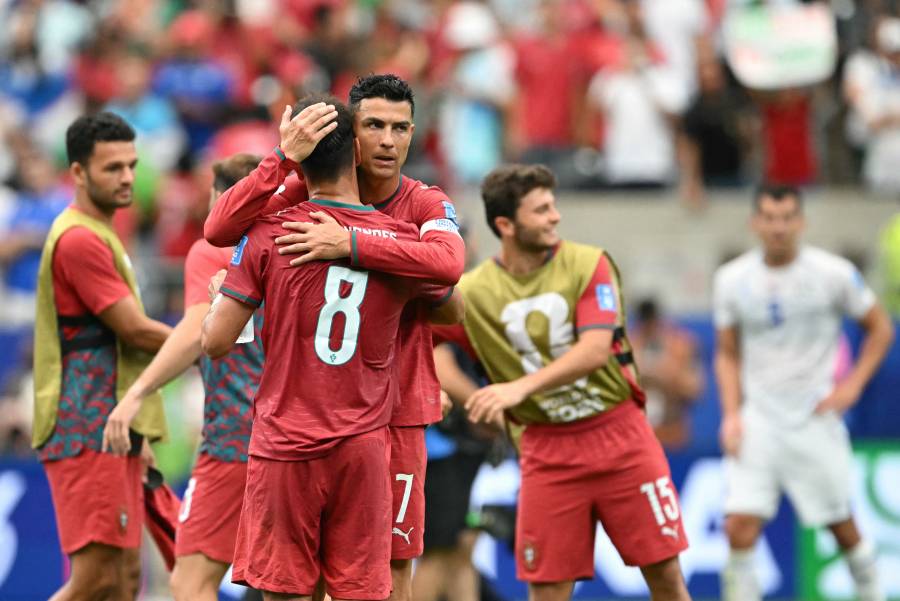 Cristiano Ronaldo firma doblete hist&oacute;rico en la goleada de Portugal sobre Uzbekist&aacute;n
