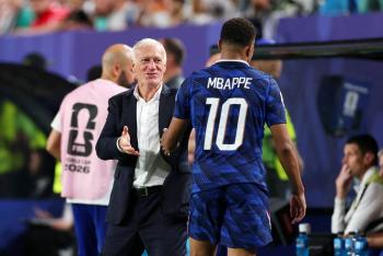 Deschamps regresa a Francia por la muerte de su madre y no dirigir&aacute; ante Noruega