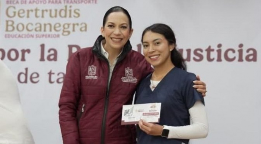 Más de 204 mil estudiantes de preparatoria y universidad reciben becas en Michoacán