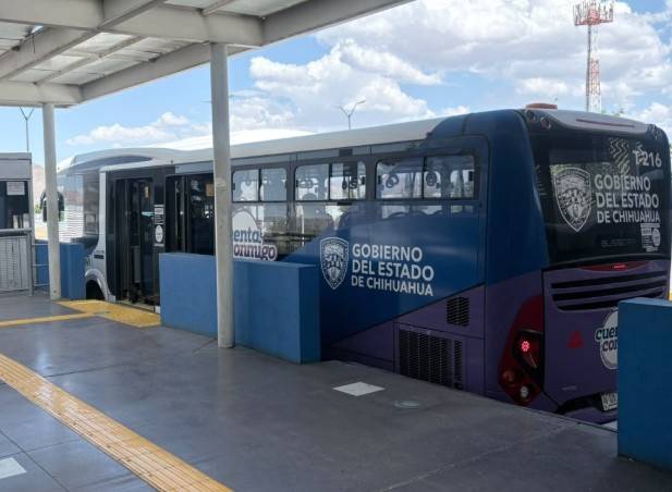 Reanudan al 100% servicio de Bowí tras manifestación de choferes