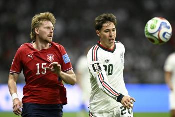 M&eacute;xico toma ventaja ante Chequia con gol de Mateo Ch&aacute;vez en el minuto 55