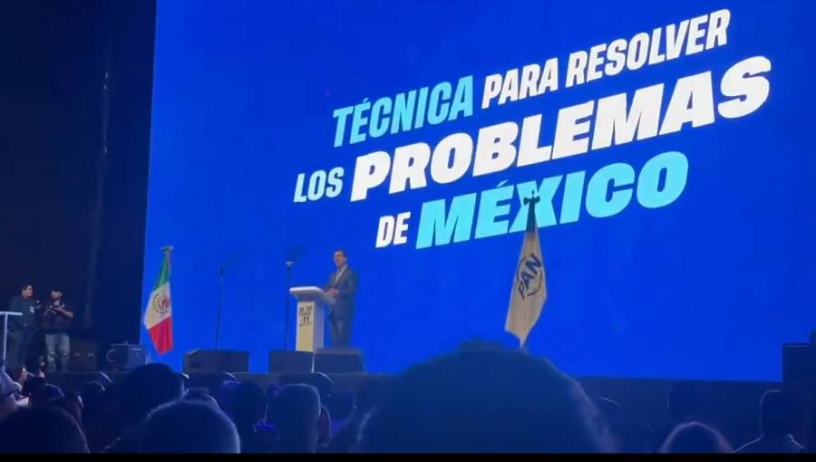 PAN presenta 111 propuestas; plantea cadena perpetua para funcionarios ligados al crimen y una megacárcel