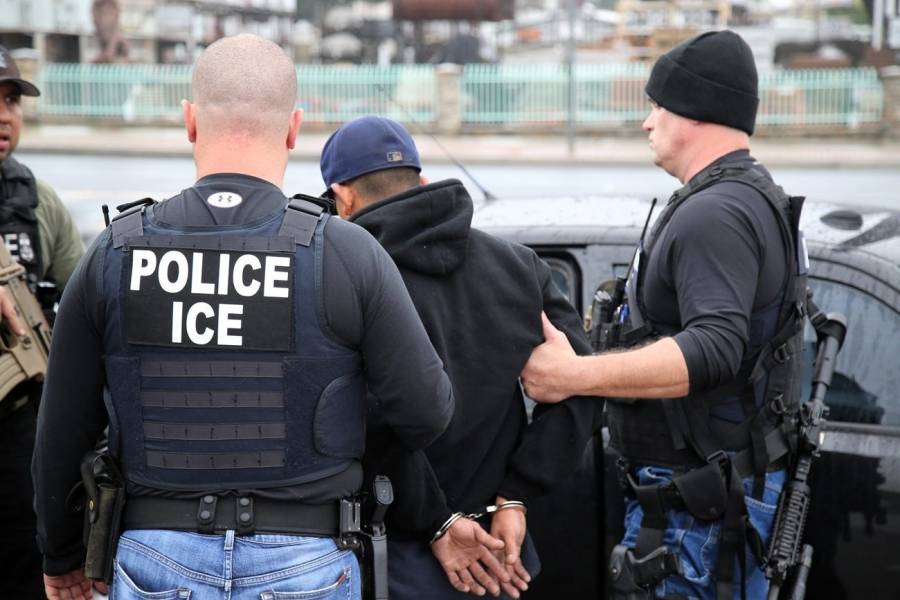 Fiscales demócratas de EE.UU. exigen a ICE investigar muertes de migrantes liberados