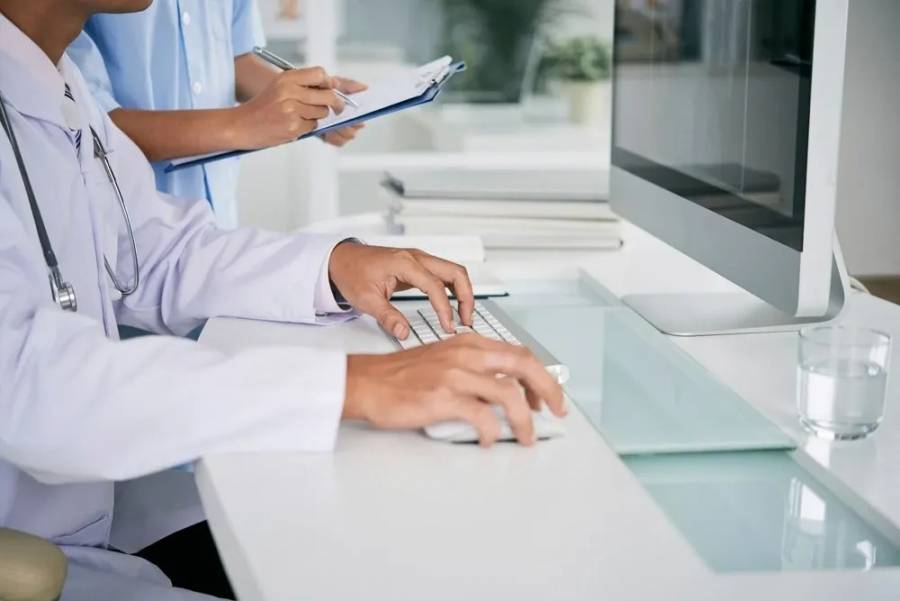 73% de pacientes en México usan IA para interpretar estudios clínicos