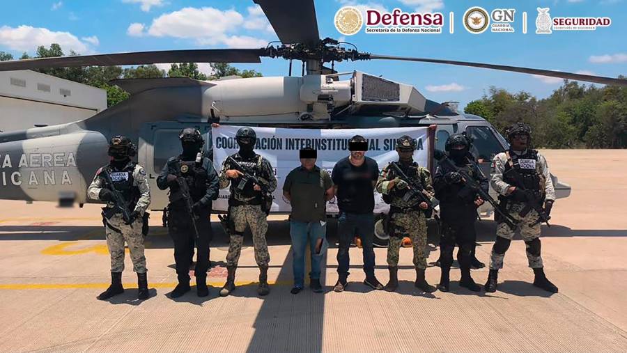 Capturan en Sinaloa a presunto operador criminal y a exmando policial durante operativo federal