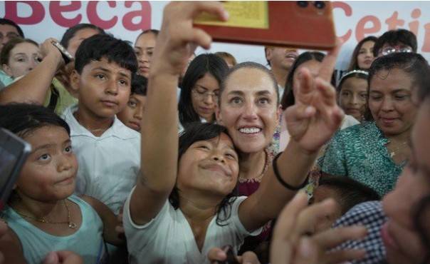 Beca Rita Cetina beneficiará a 9 millones de estudiantes de primaria en México: Sheinbaum