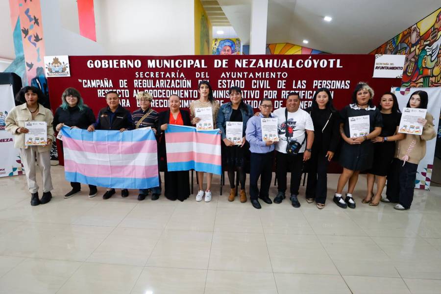 Nezahualcóyotl entrega actas por identidad de género y celebra matrimonios igualitario