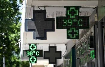 Ola de calor se expande por Europa y presiona a hospitales