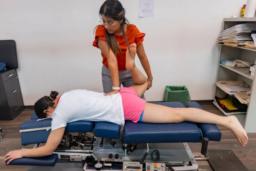 CONADE fortalece atención médica con fisioterapia de alto rendimiento