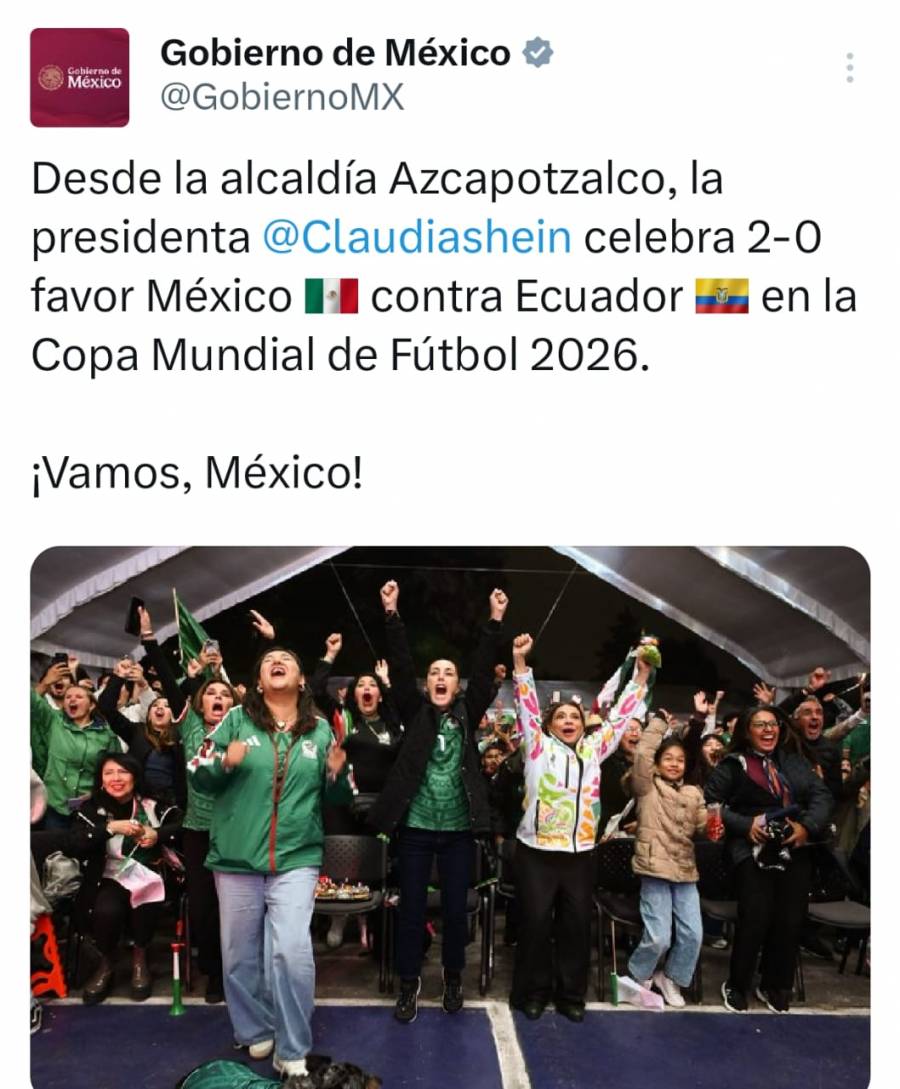 Sheinbaum celebra con la afición los dos goles de México ante Ecuador