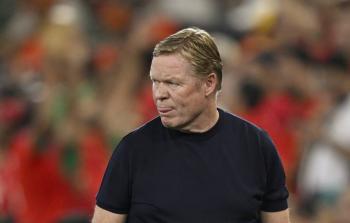 Koeman defiende su plan taacutectico y rechaza renunciar tras la eliminacioacuten de Paiacuteses Bajos en el Mundial
