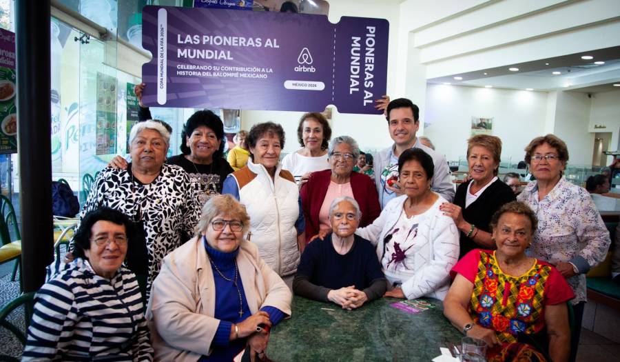 Airbnb reconoce a “Las Pioneras del Mundial Femenil de 1971” y refuerza su compromiso con un mundial más inclusivo en México
