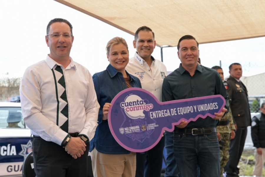 Maru Campos entrega patrullas y equipamiento policial en Guachochi para reforzar seguridad regional