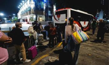 Regresan a M&eacute;xico 29 personas evacuadas de Venezuela tras los sismos